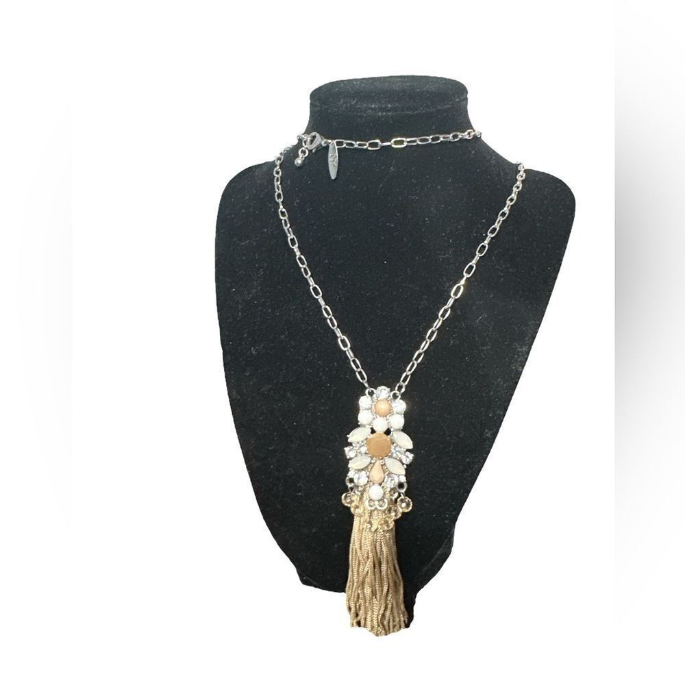 New York & Co Silver Tone Fringes Necklace approximately 20" long 
Adjustable